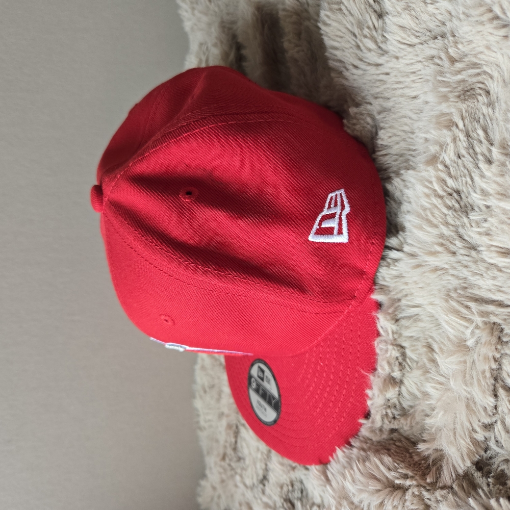 Red Kids Cap New Era 100 % Original - Picture 6 of 11
